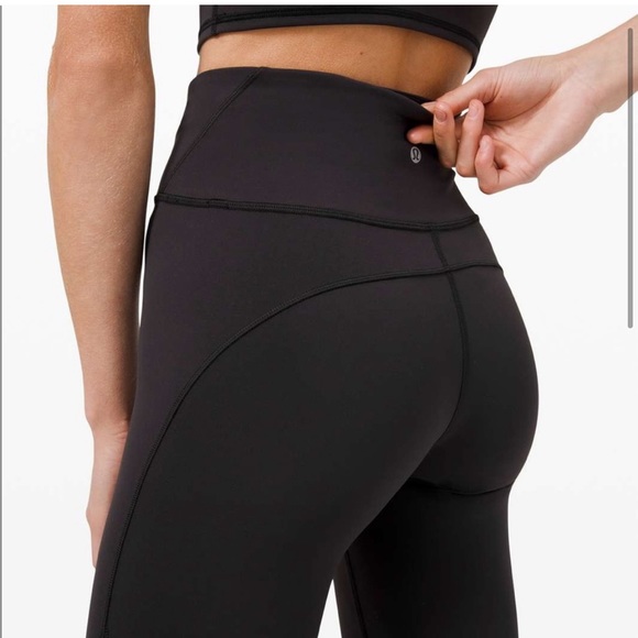 Lululemon Everlux and Mesh Highrise Legging Black Tights Sz 8 - Picture 3 of 11
